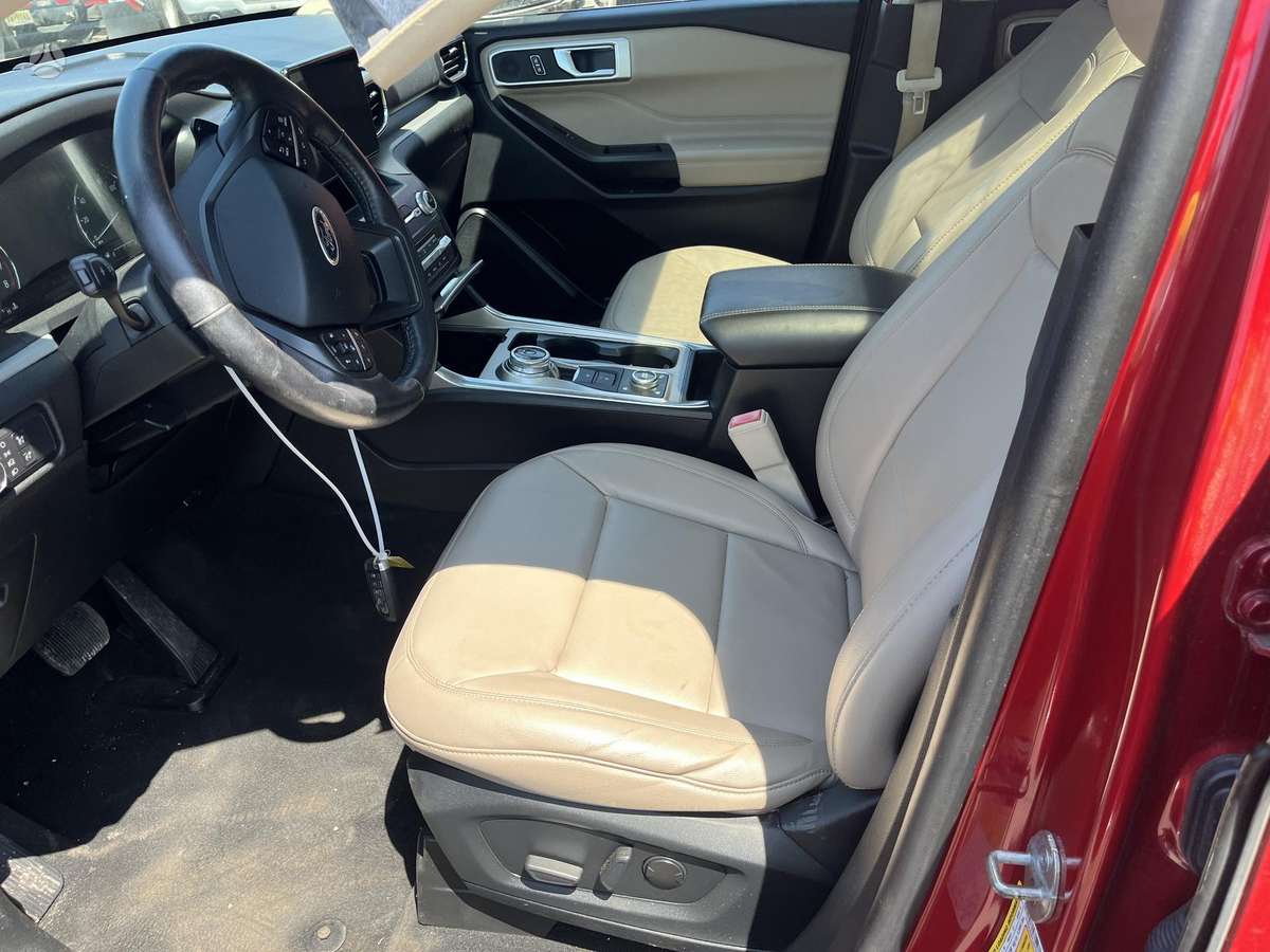 Ford Explorer, 2.3 l., off-road / crossover