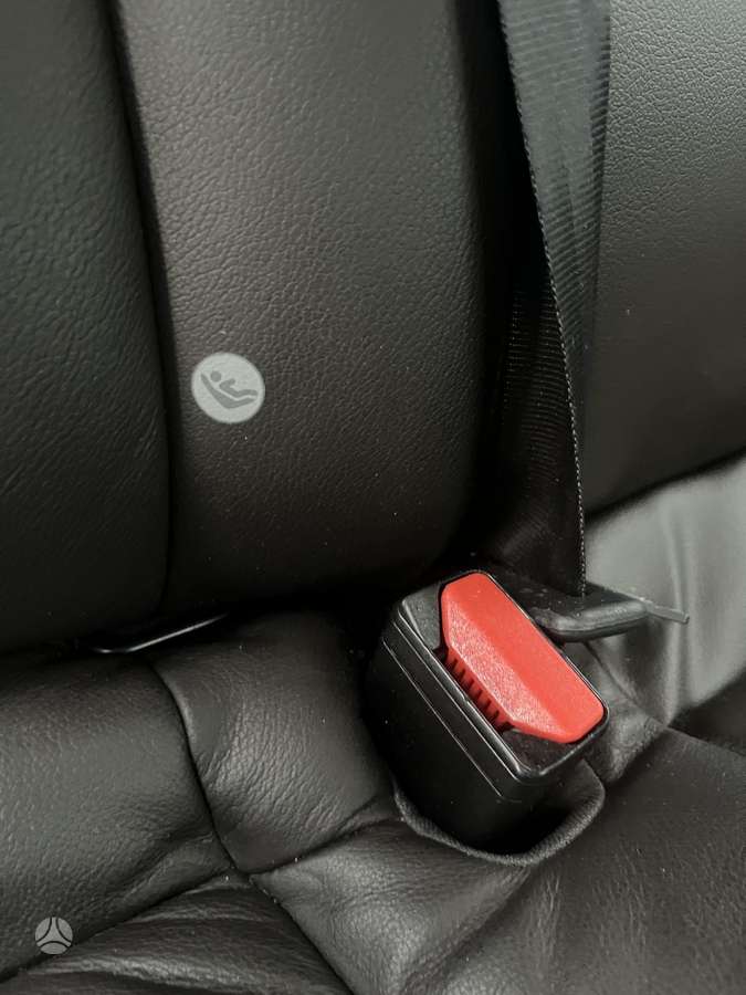 Volvo V40, 1.6 l., hatchback