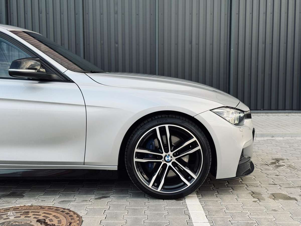 BMW 320, 2.0 l., Седан