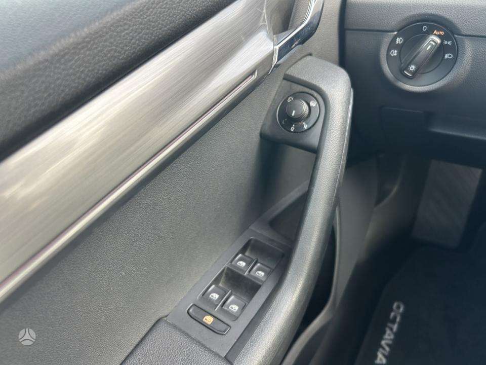Skoda Octavia, 1.6 l., Хэтчбек