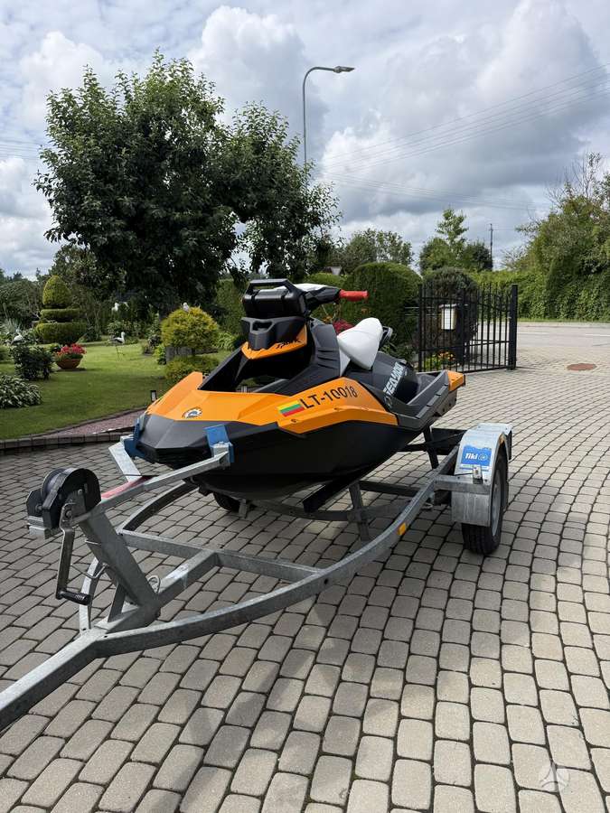 Sea-Doo Spark, jet skis