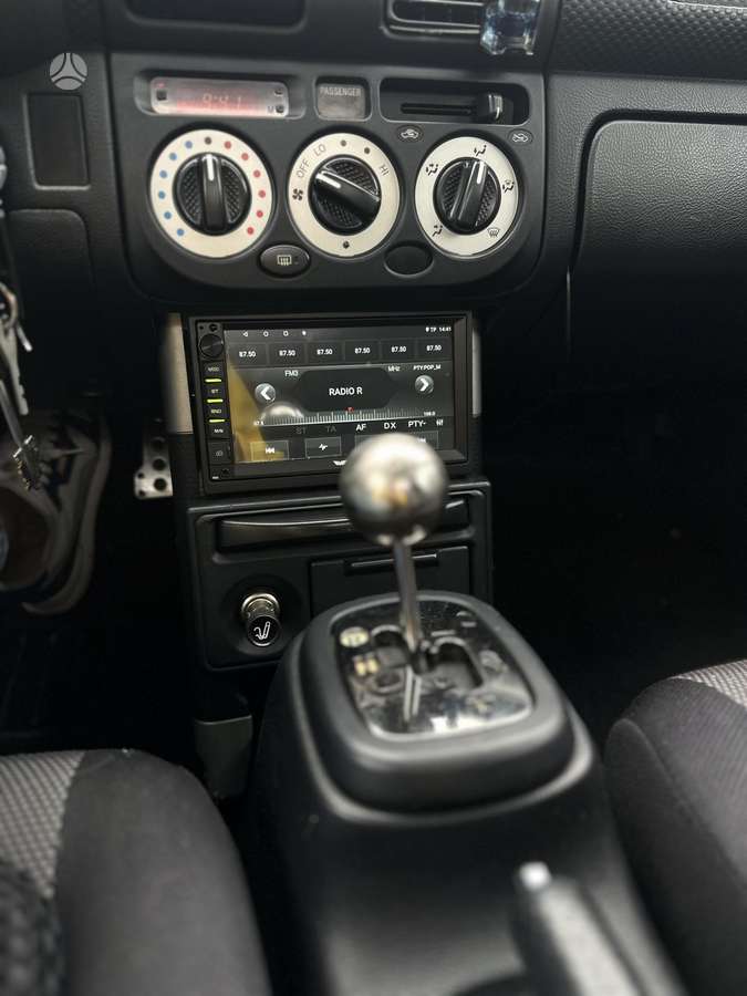 Toyota MR 2 - 4