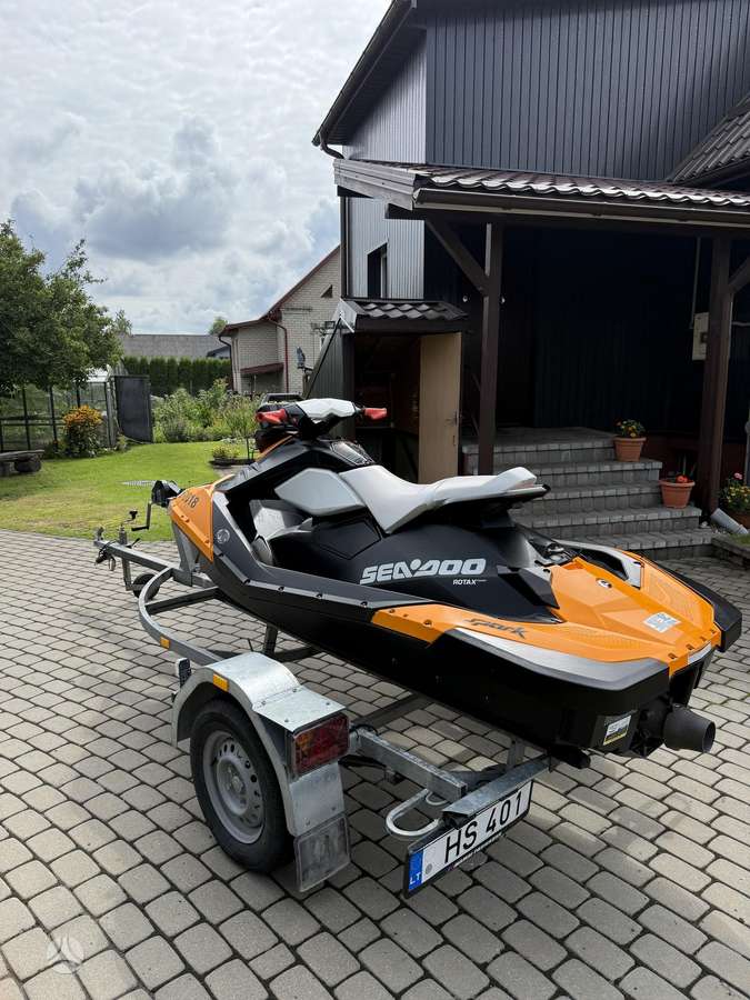 Sea-Doo Spark, jet skis