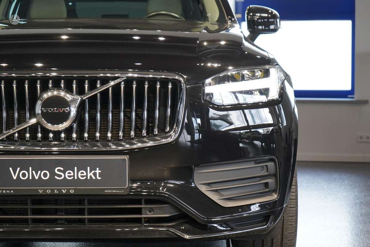 Volvo XC90 - 5