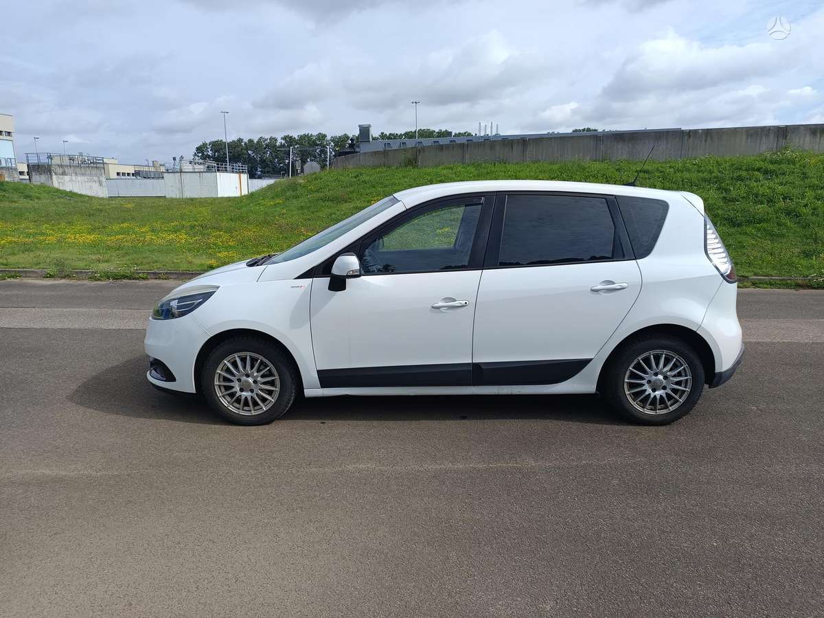 Renault Scenic - 3