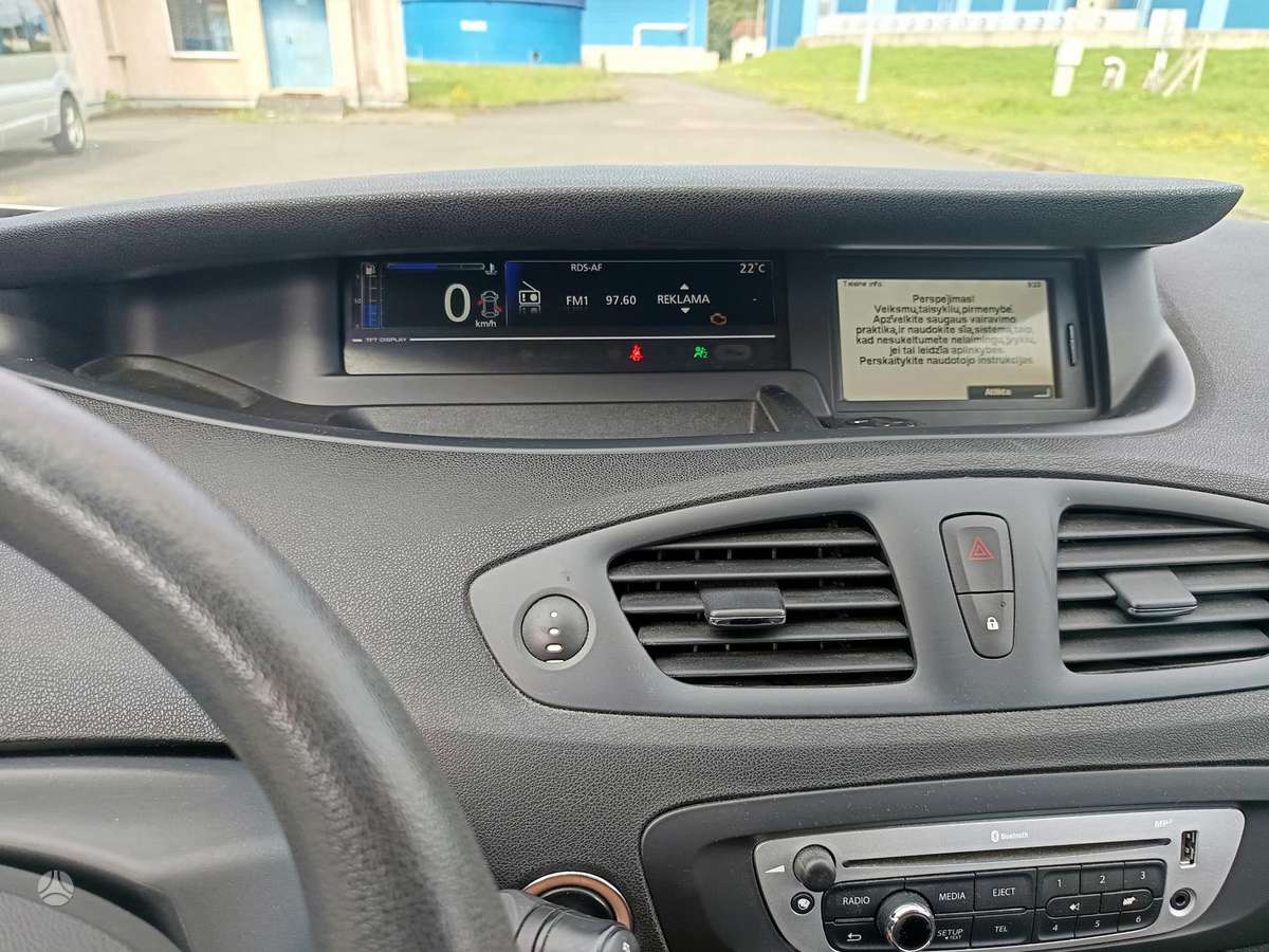 Renault Scenic - 9