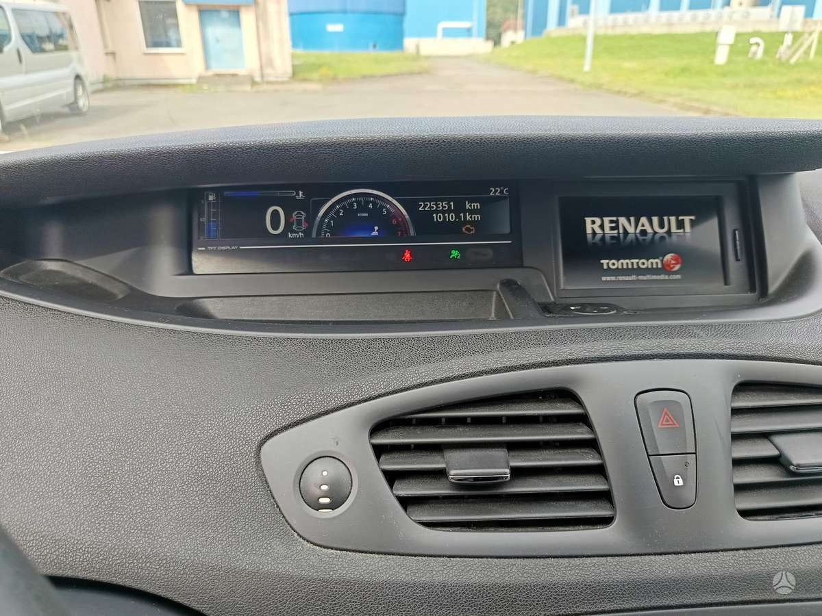 Renault Scenic - 10