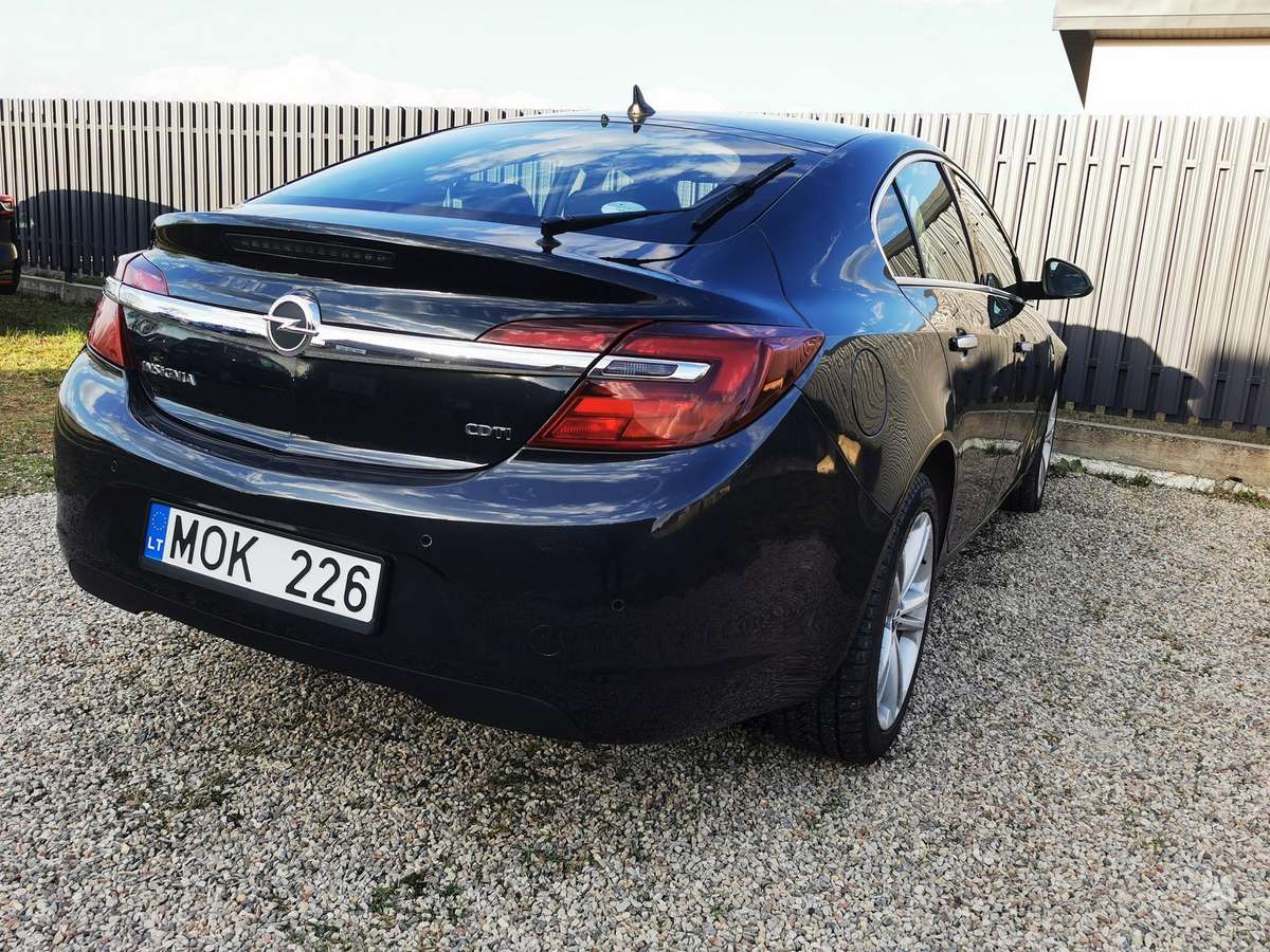 Opel Insignia, 2.0 l., hatchback