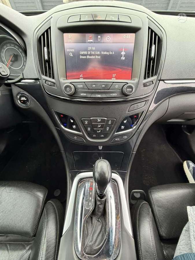Opel Insignia, 2.0 l., hatchback