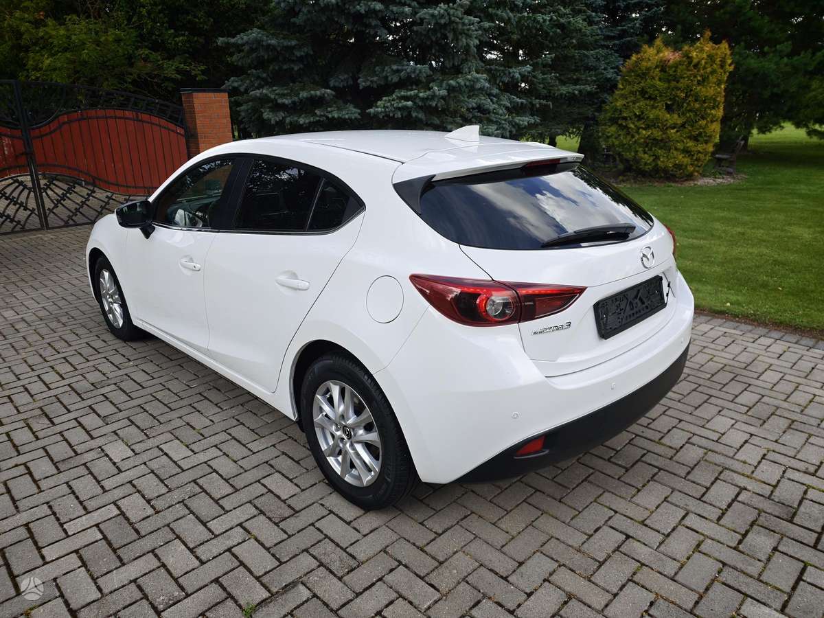 Mazda 3, 1.5 l., hatchback