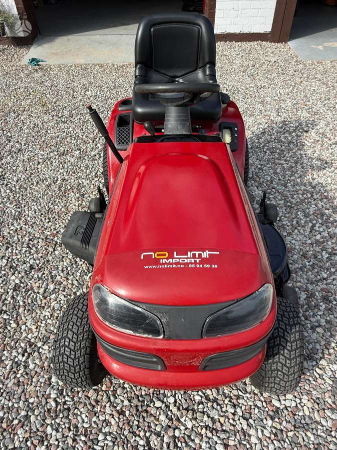 CRAFTSMAN DLT 3000, dārza traktori