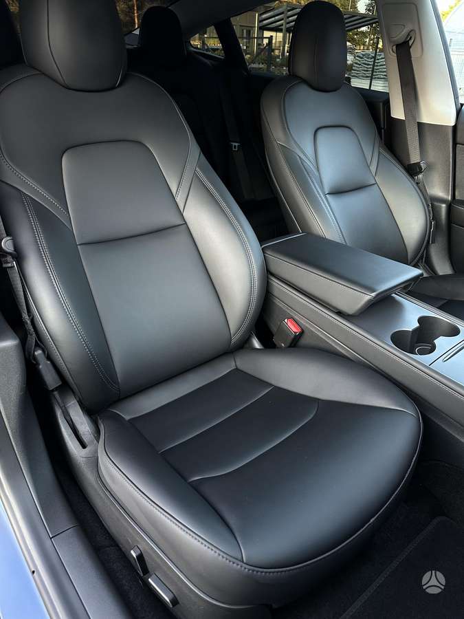 Tesla Model 3, 82 кВт·ч, Седан