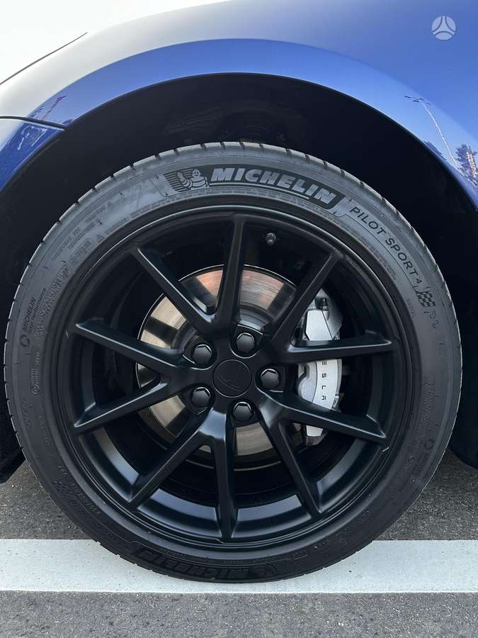 Tesla Model 3, 82 kWh, sedanas