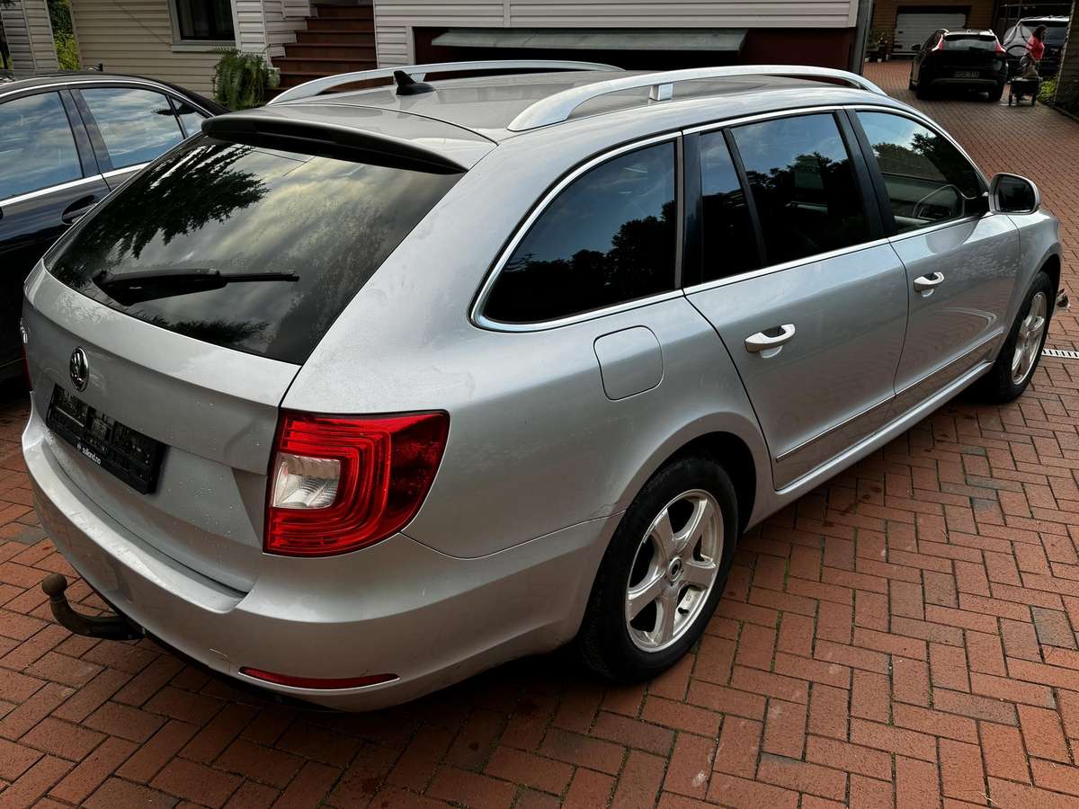 Skoda Superb, 2.0 l., Универсал