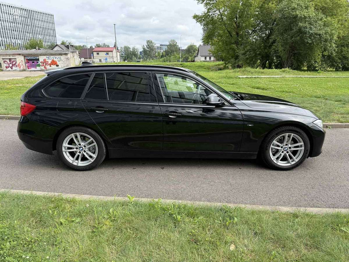 BMW 320, 2.0 l., wagon