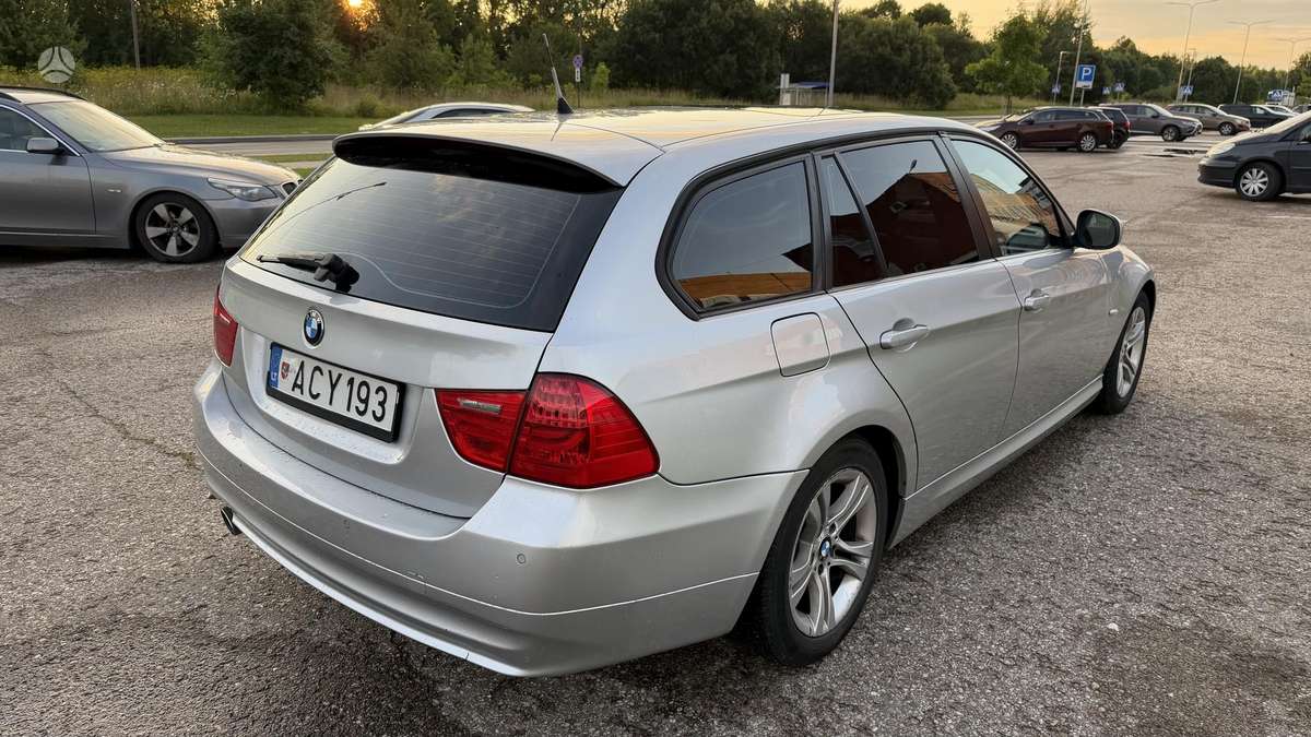 BMW 320, 2.0 l., wagon