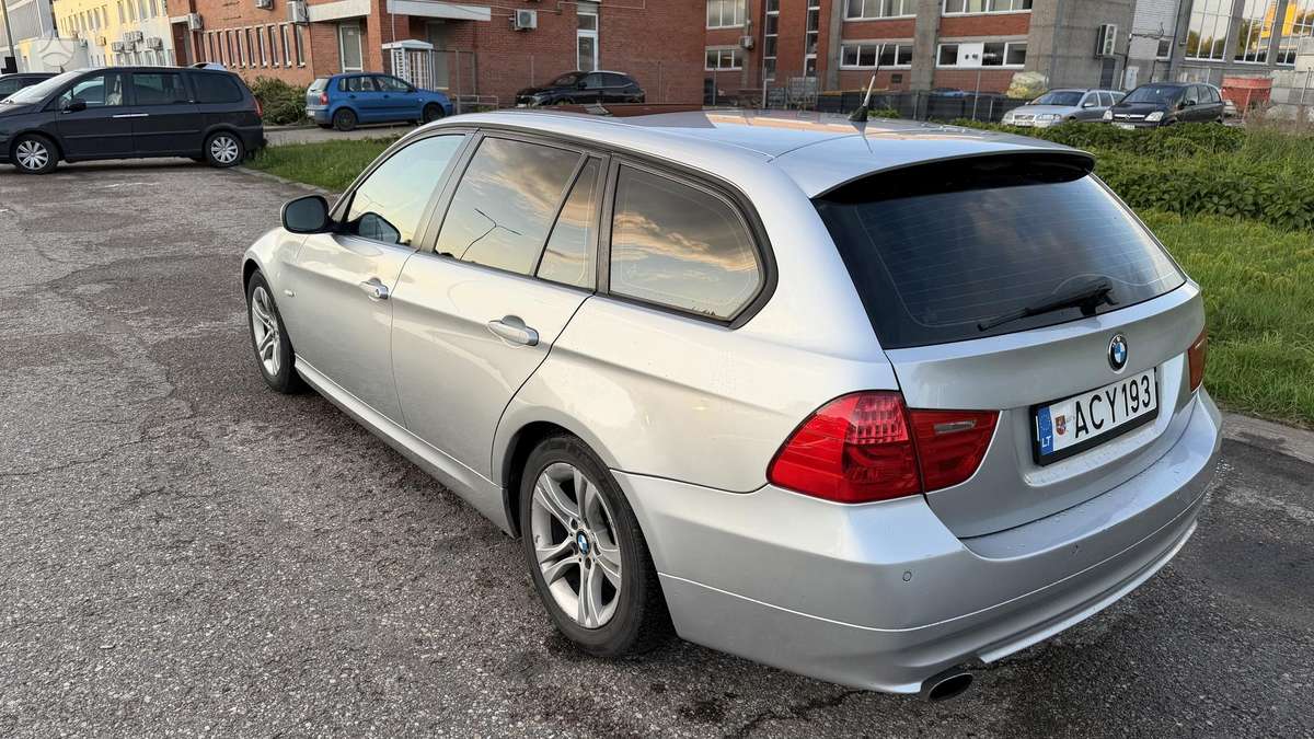 BMW 320, 2.0 l., Универсал