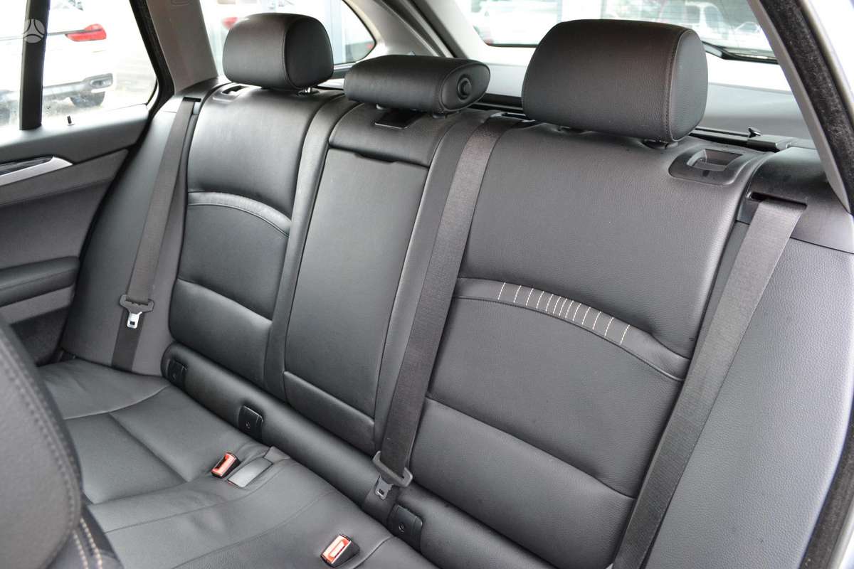 BMW 520, 2.0 l., wagon