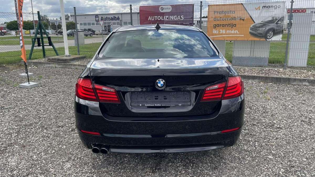 BMW 520, 2.0 l., Седан