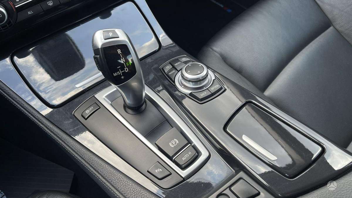 BMW 520, 2.0 l., sedanas