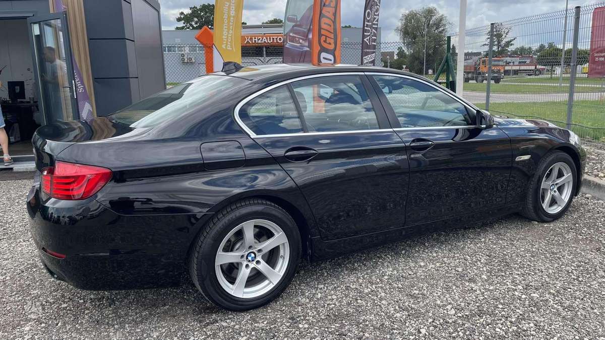 BMW 520, 2.0 l., sedanas