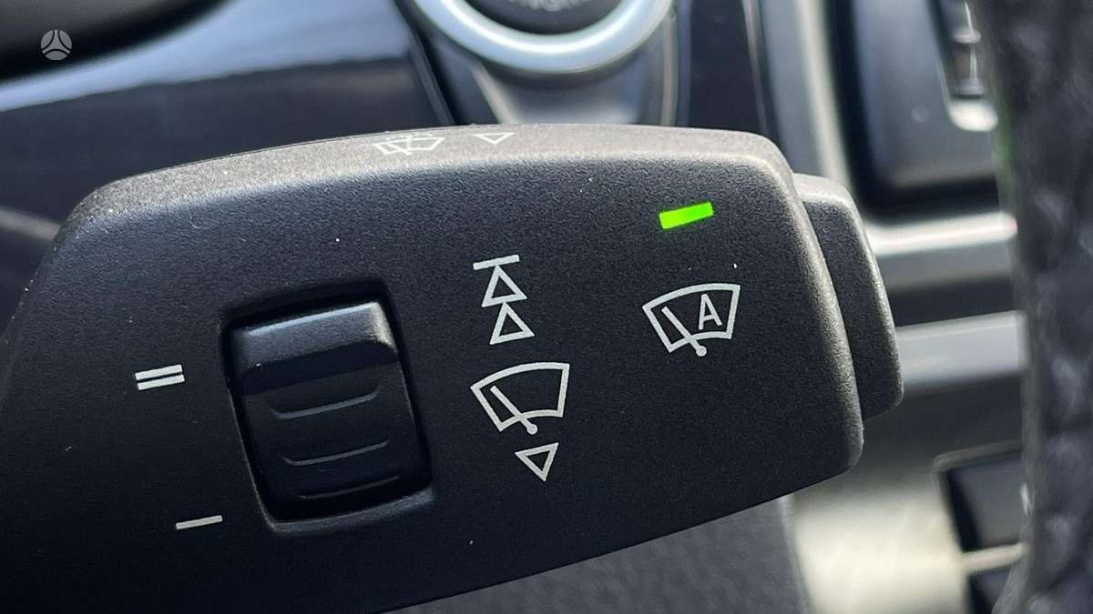 BMW 520, 2.0 l., sedanas