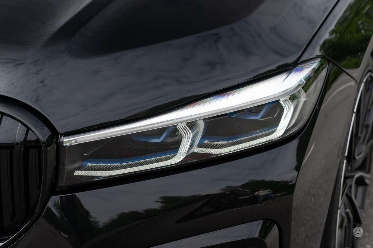 BMW 740, 3.0 l., Седан