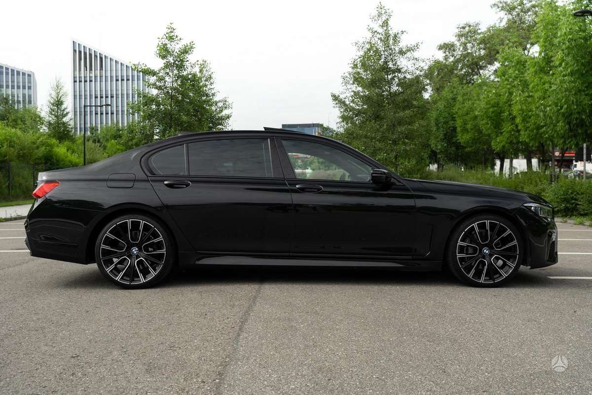 BMW 740, 3.0 l., Седан