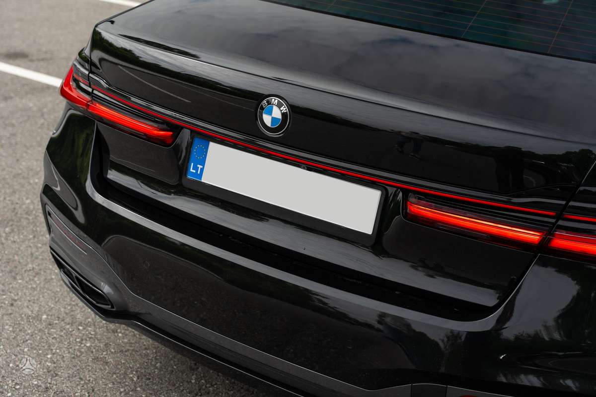 BMW 740, 3.0 l., Седан