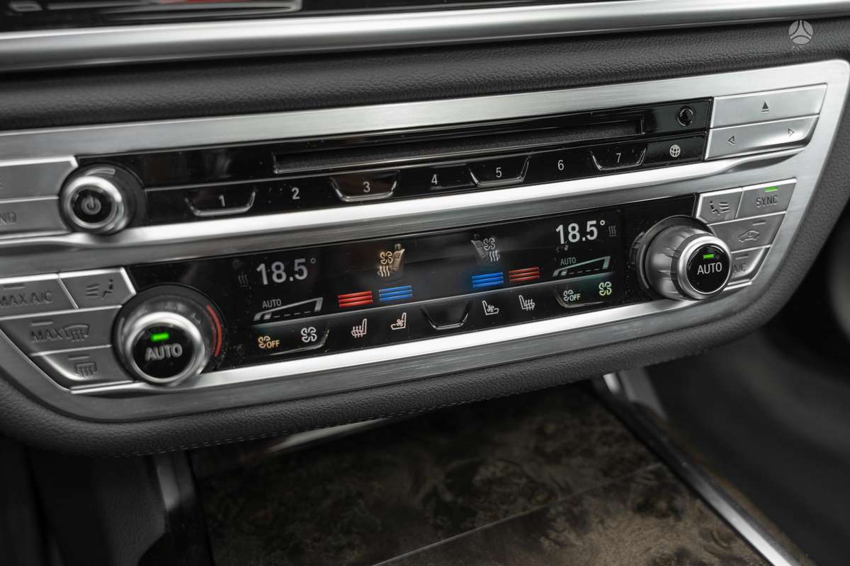 BMW 740, 3.0 l., Седан