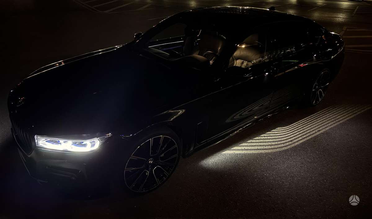 BMW 740, 3.0 l., Седан