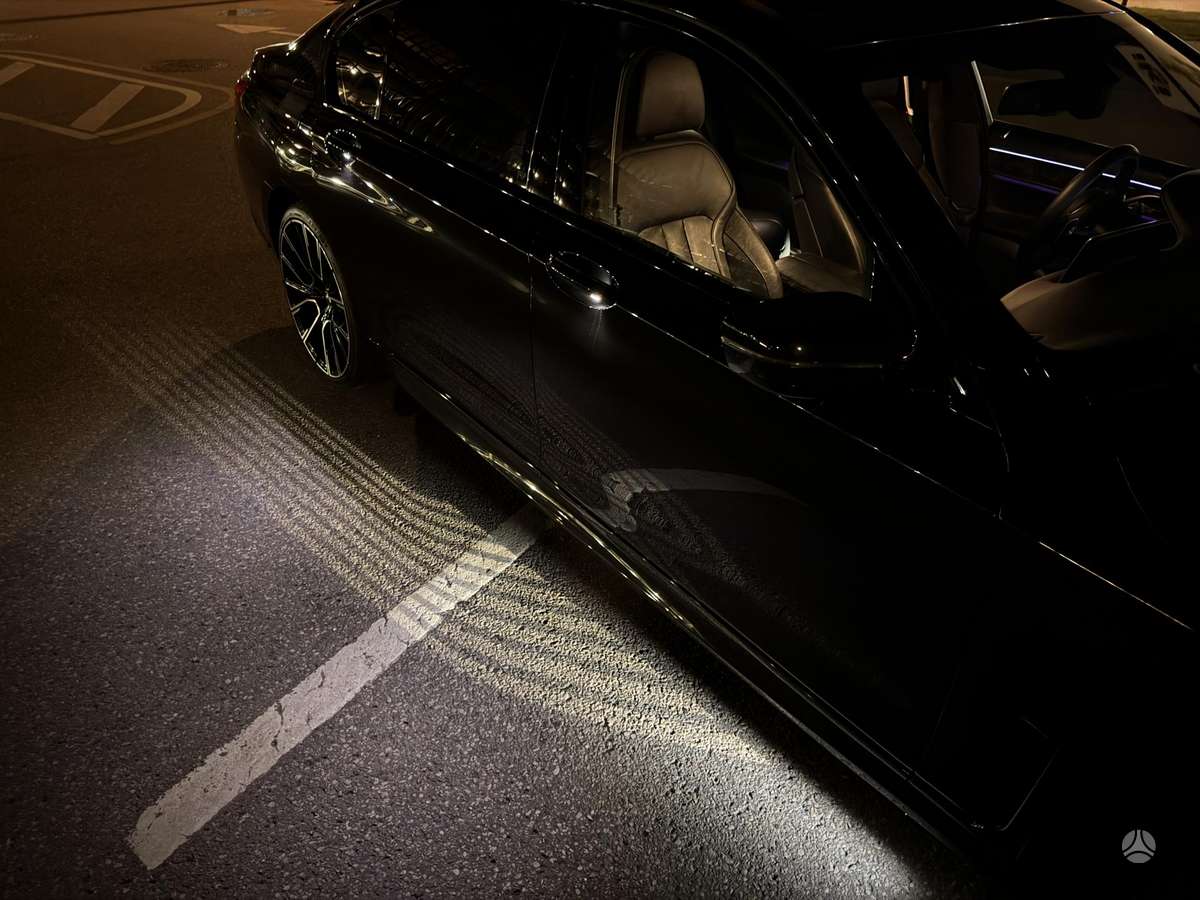 BMW 740, 3.0 l., Седан