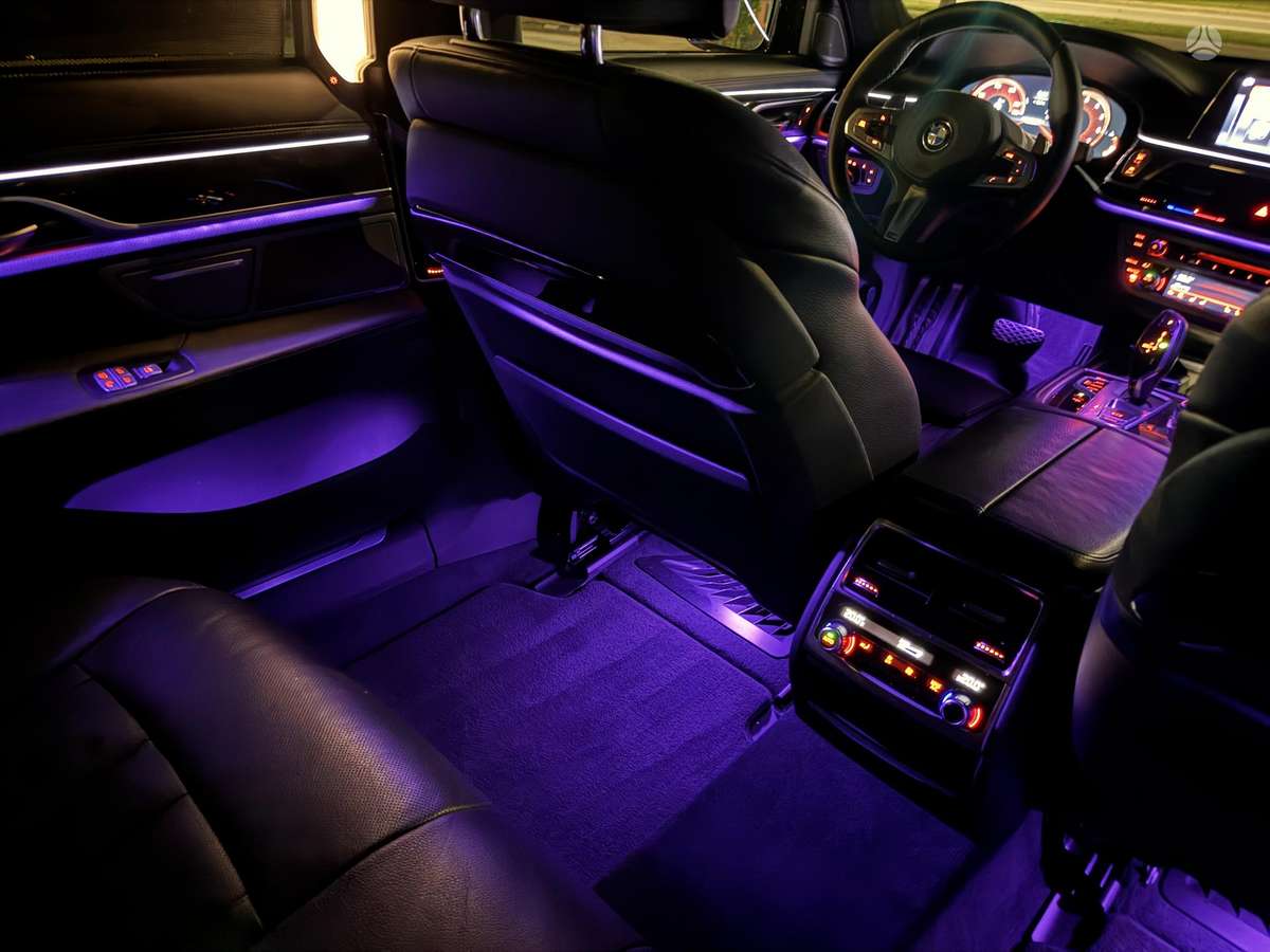 BMW 740, 3.0 l., Седан