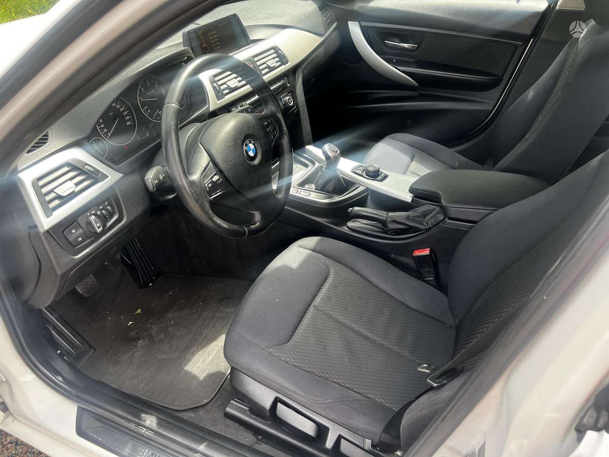 BMW 320, 2.0 l., sedanas