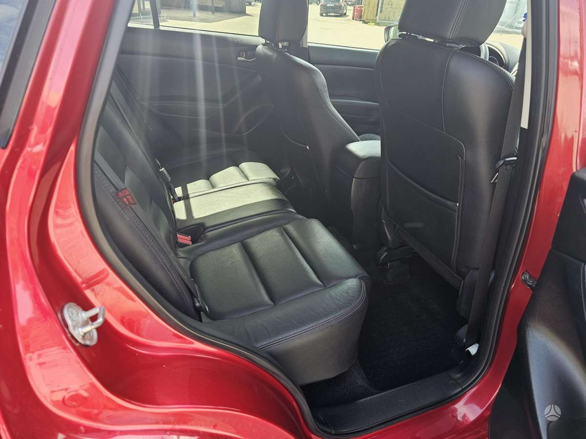 Mazda CX-5, 2.2 l., off-road / crossover