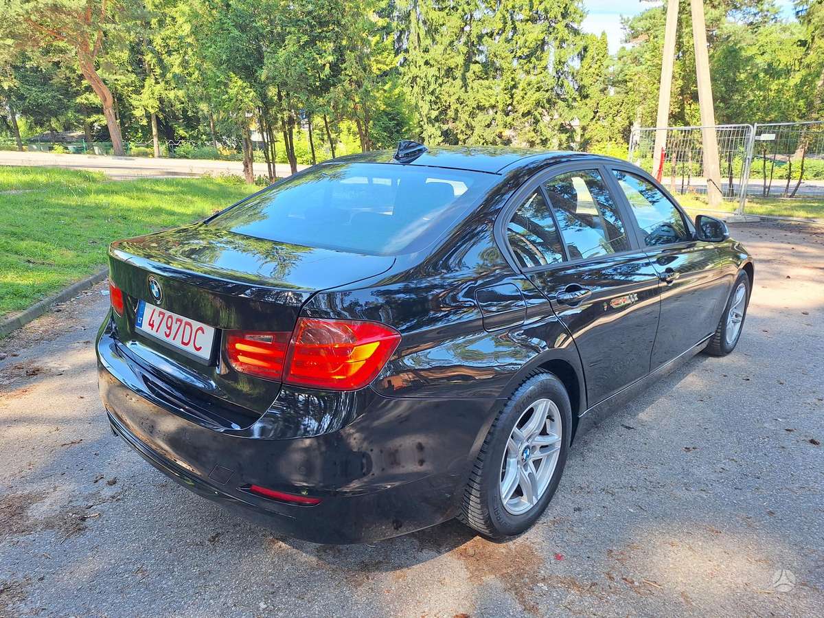 BMW 320, 2.0 l., Седан