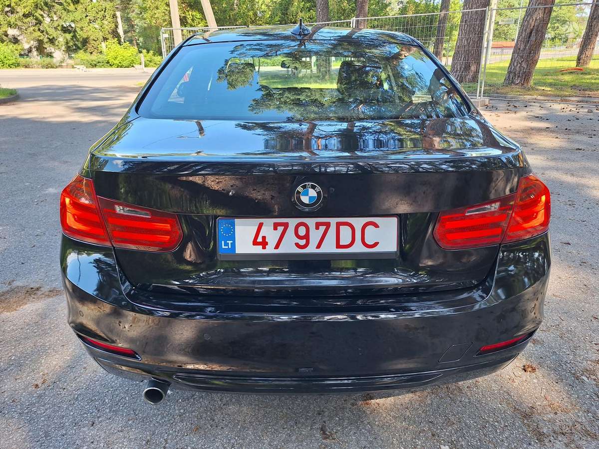 BMW 320, 2.0 l., Седан