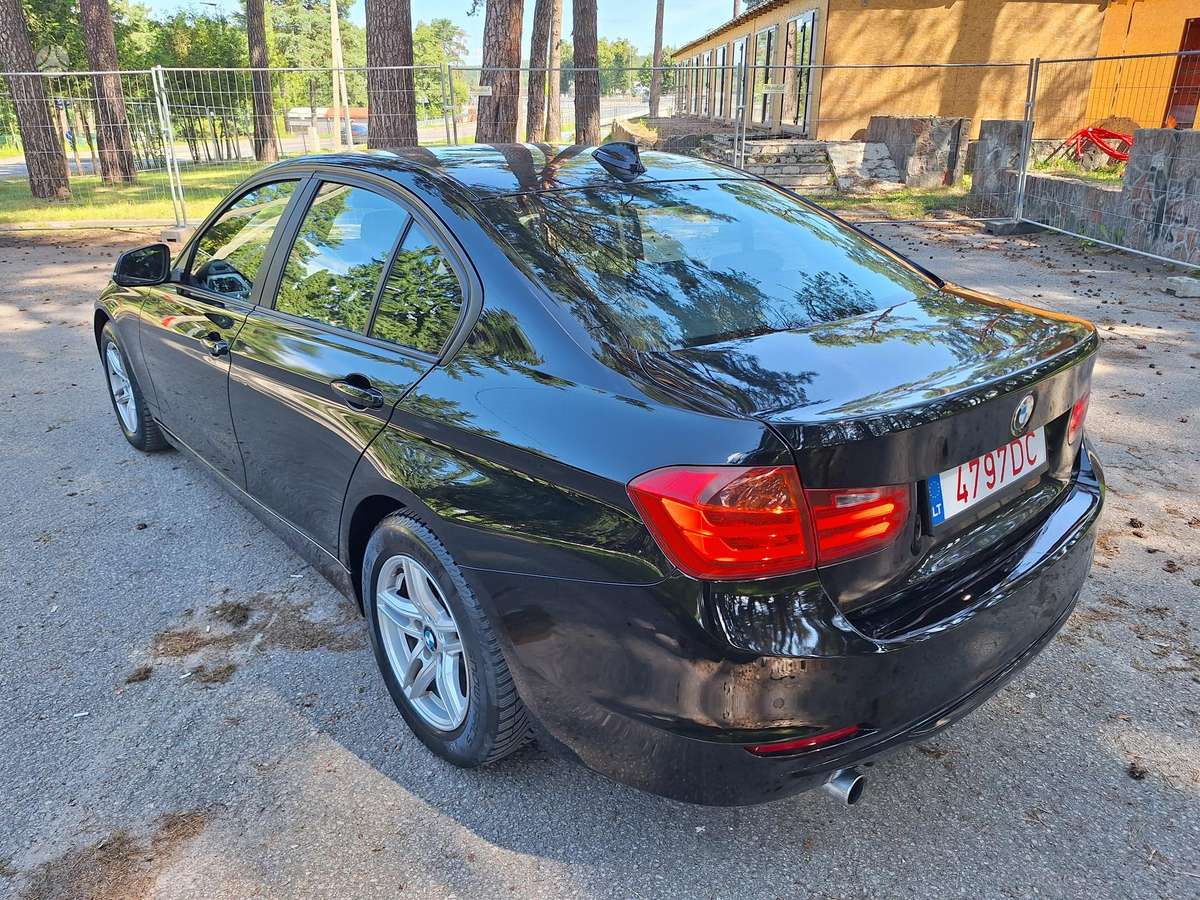 BMW 320, 2.0 l., Седан