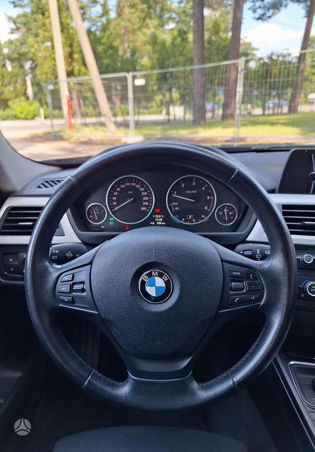 BMW 320, 2.0 l., Седан