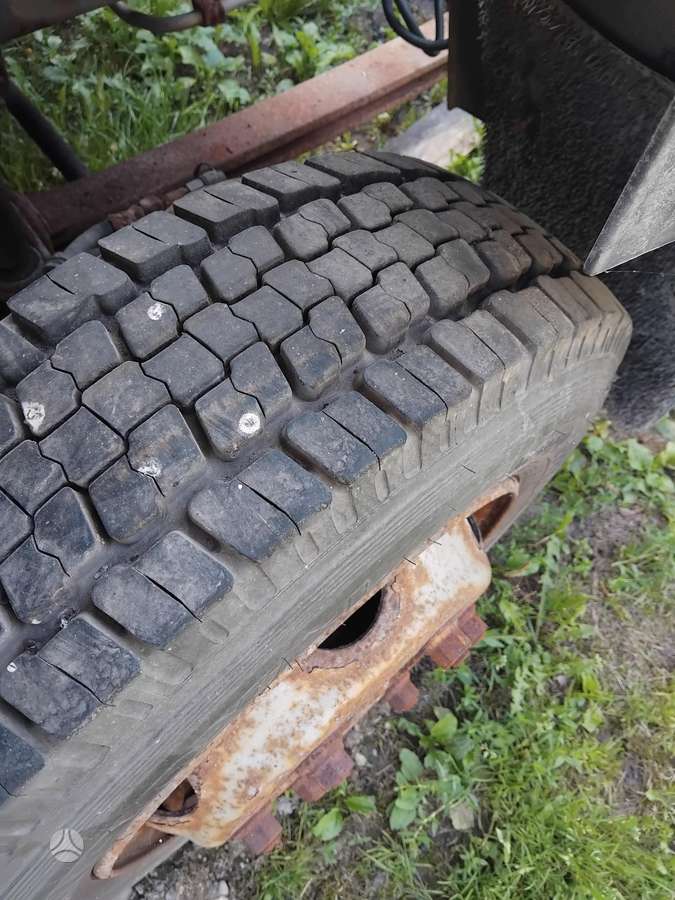 MAN LE 12-220, trucks