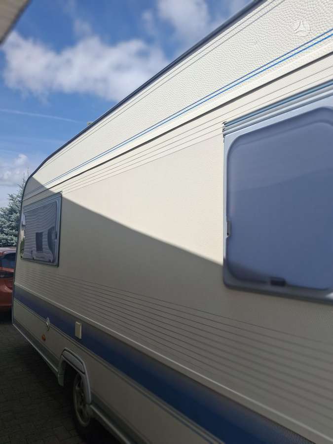 Adria Unica 462 DP, кемперы