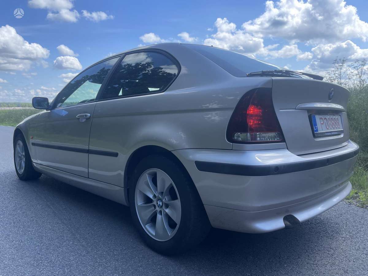 BMW 318, 2.0 l., hatchback