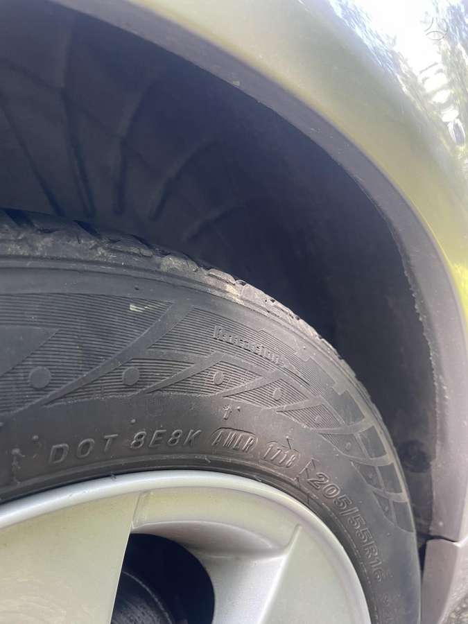 BMW 318, 2.0 l., hatchback