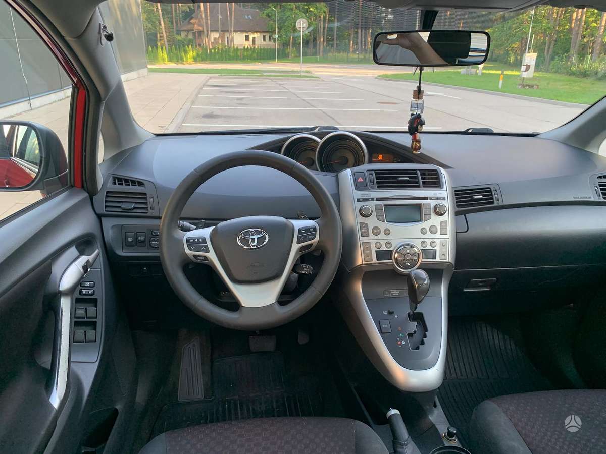 Toyota Verso - 9