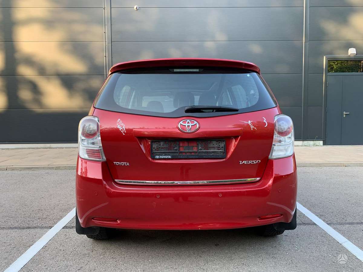 Toyota Verso - 7