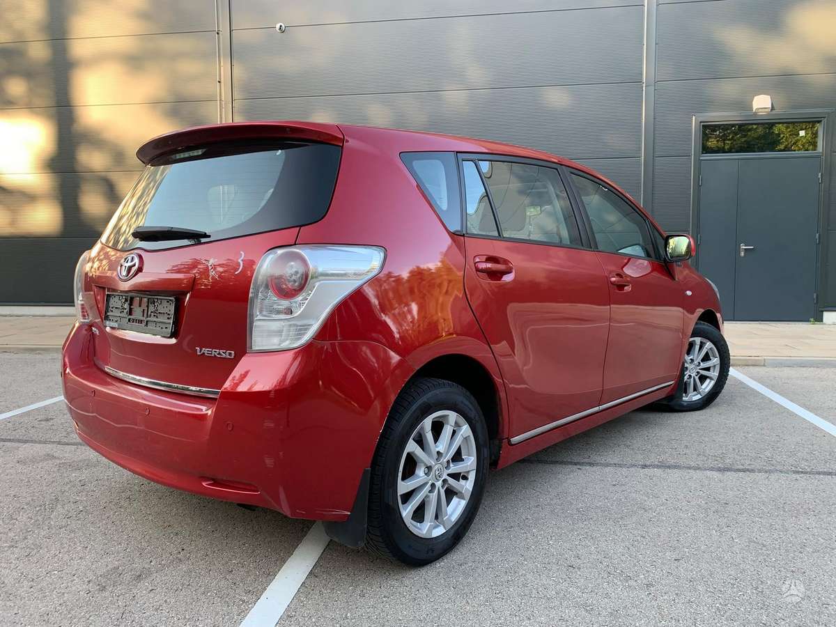 Toyota Verso - 5