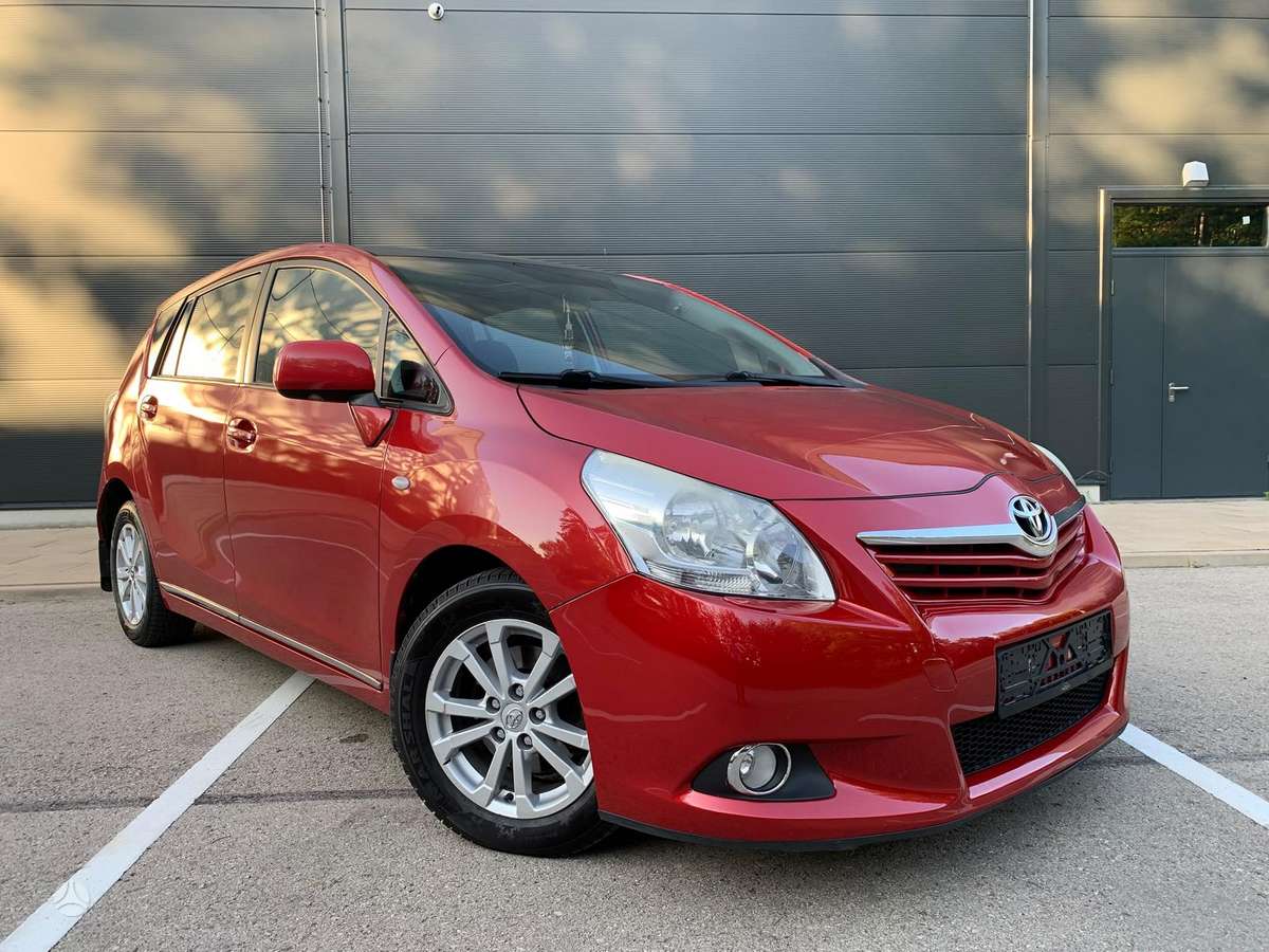 Toyota Verso - 2