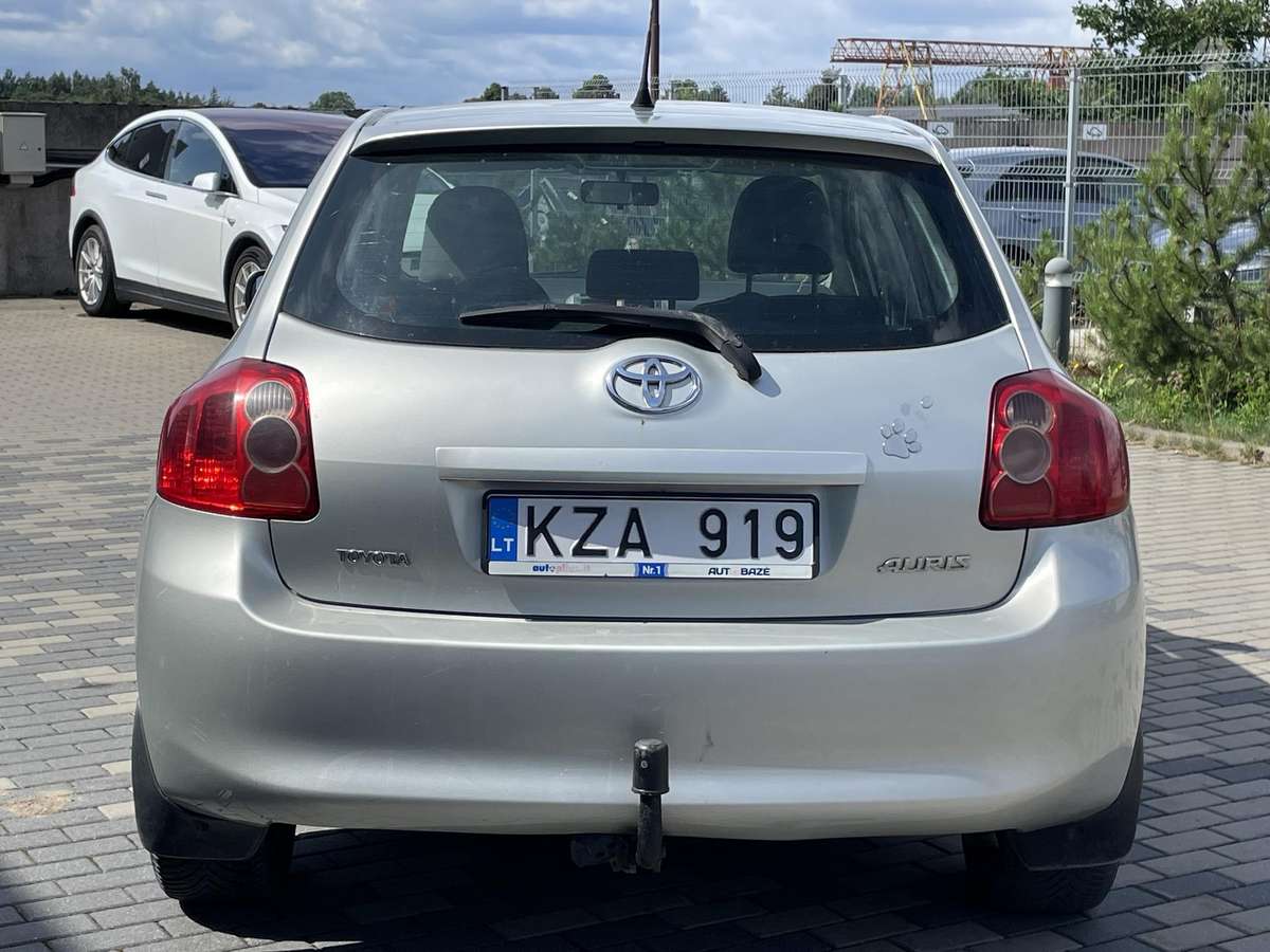 Toyota Auris, 1.4 l., hatchback