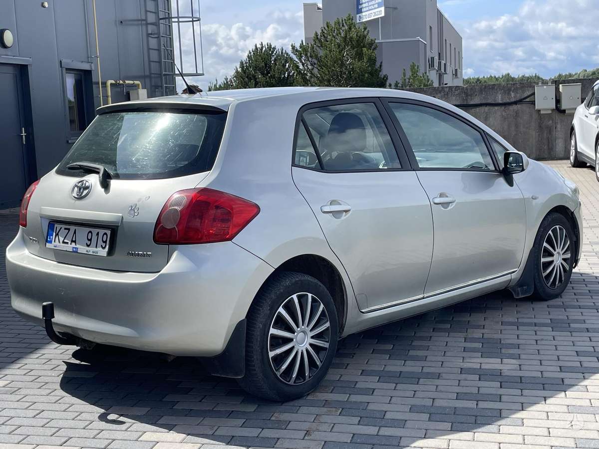 Toyota Auris - 7