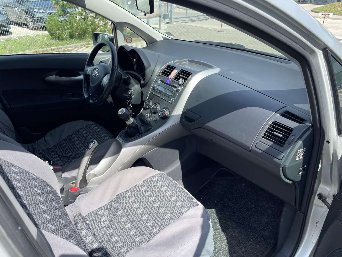 Toyota Auris - 9
